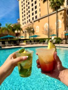 A refreshing cocktail by the pool is the perfect way to enjoy a day at Rosen Shingle Creek.